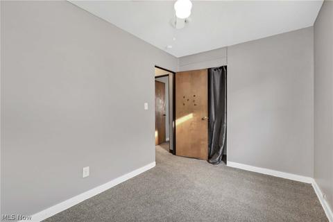 157 Warren Ave, Elyria, OH 44035 photo 22