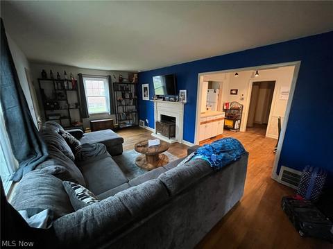 84 E 217th St, Euclid, OH 44123 photo 5