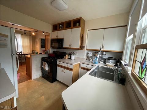84 E 217th St, Euclid, OH 44123 photo 10