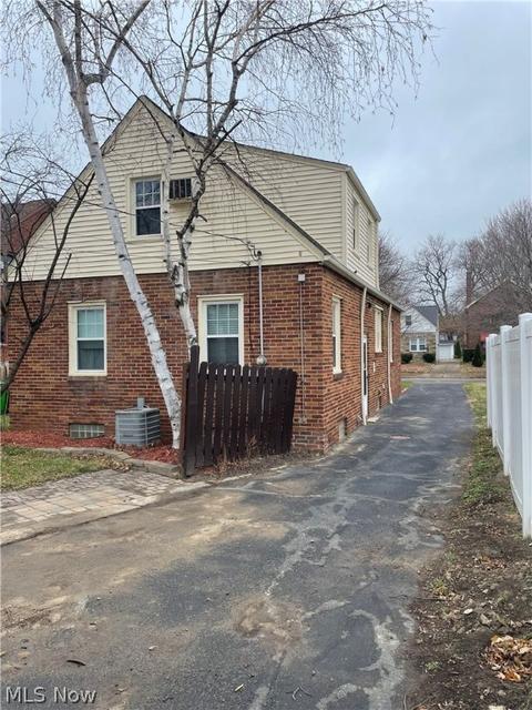 84 E 217th St, Euclid, OH 44123 photo 27