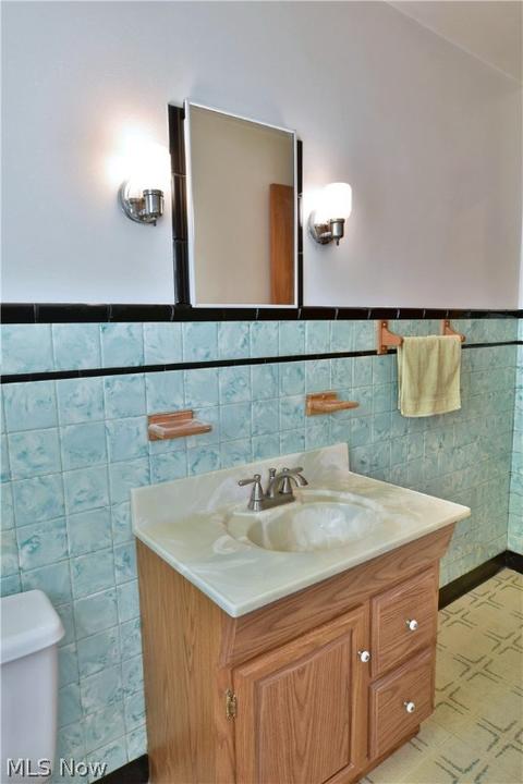 250 Omar, Struthers, OH 44471 photo 25