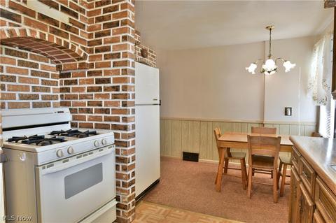 250 Omar, Struthers, OH 44471 photo 11