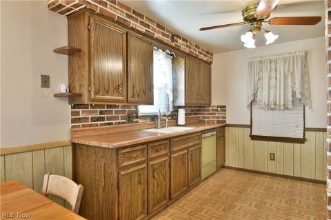 250 Omar, Struthers, OH 44471 photo 12