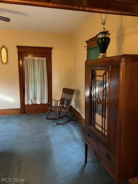 60 Elm St, Struthers, OH 44471 photo 9