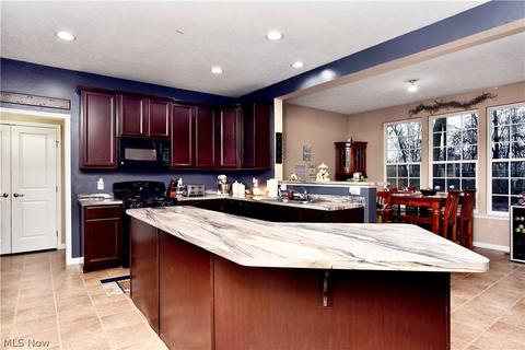 2485 Blue Ash Ave NW, Canton, OH 44708 photo 12