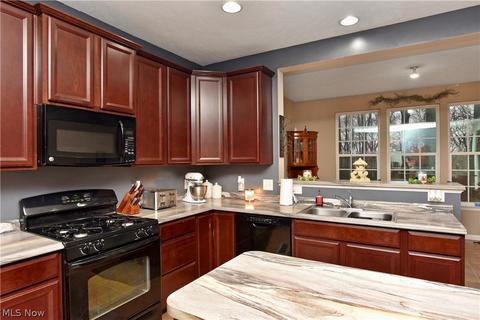 2485 Blue Ash Ave NW, Canton, OH 44708 photo 13