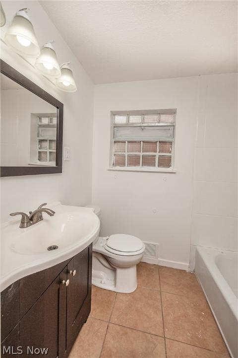 315 E 273rd St, Euclid, OH 44132 photo 13