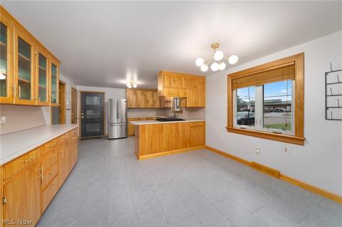 14308 S Main St, Beloit, OH 44609 photo 8