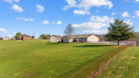 385 Spence Rd, Belpre, OH 45714 photo 11