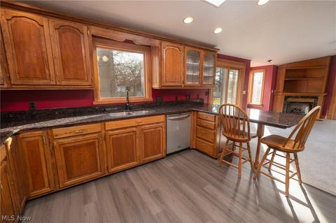 220 E 14th St, Dover, OH 44622 photo 7