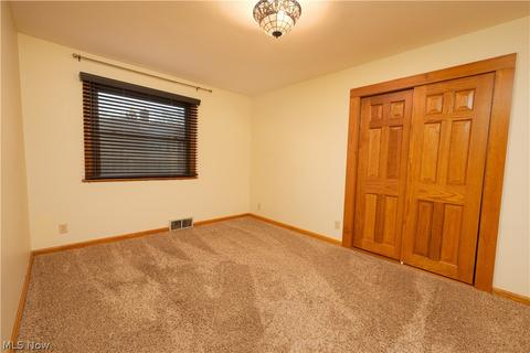 220 E 14th St, Dover, OH 44622 photo 17