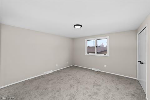 7812 List Ln, Parma, OH 44130 photo 21