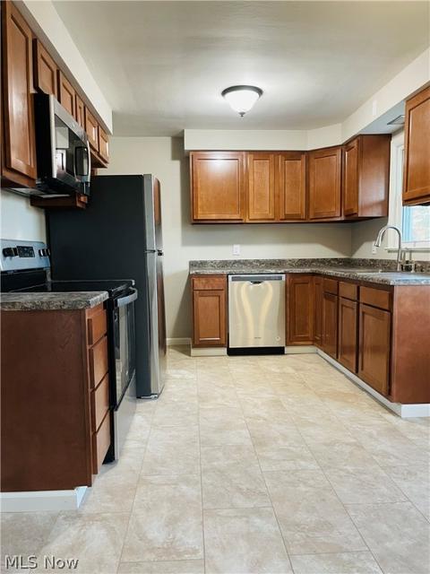 534 Brandon Ave, Struthers, OH 44471 photo 5