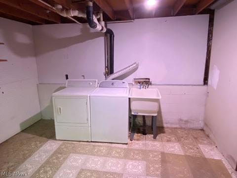 1065 Annapolis Ave, Akron, OH 44310 photo 16