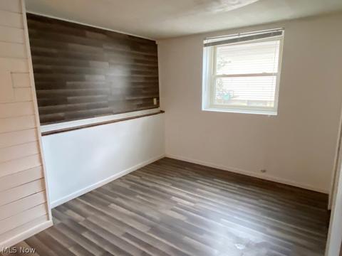 1065 Annapolis Ave, Akron, OH 44310 photo 11