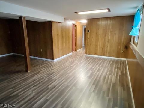 1065 Annapolis Ave, Akron, OH 44310 photo 12