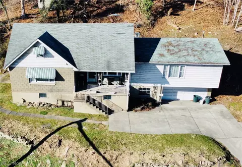 763 National Rd, Wheeling, WV 26003