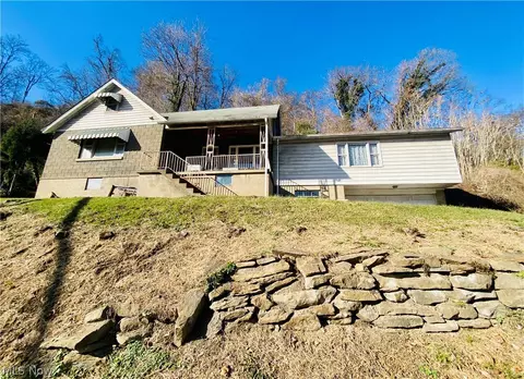 763 National Rd, Wheeling, WV 26003 photo 3