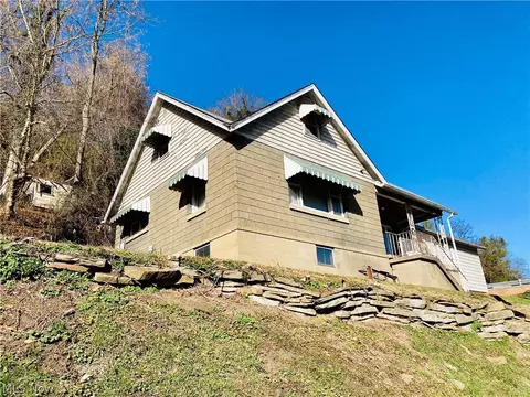 763 National Rd, Wheeling, WV 26003 photo 4