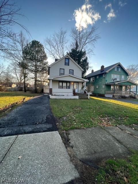 1530 E 196th St, Euclid, OH 44117 photo 2