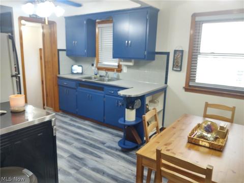 8918 Biddulph Rd, Brooklyn, OH 44144 photo 7
