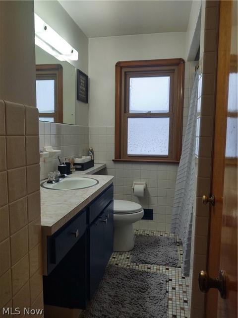 8918 Biddulph Rd, Brooklyn, OH 44144 photo 15
