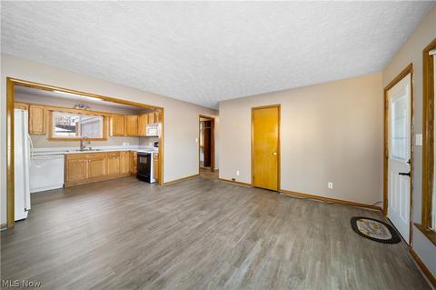 930 Westshore Dr, Ashtabula, OH 44004 photo 6