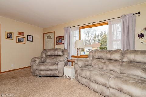 2306 W 16th St, Ashtabula, OH 44004 photo 4