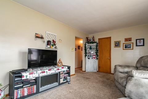 2306 W 16th St, Ashtabula, OH 44004 photo 5