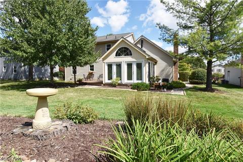 1349 Valley View Dr, Boardman, OH 44512 photo 2