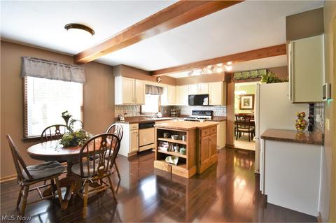 1349 Valley View Dr, Boardman, OH 44512 photo 10