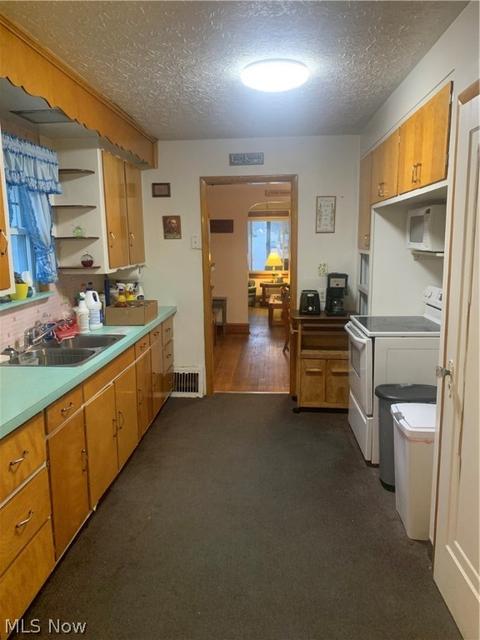 2306 Scotland Dr, Akron, OH 44305 photo 16
