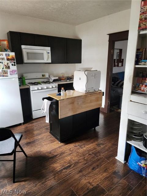 156 Park Ave, Struthers, OH 44471 photo 5