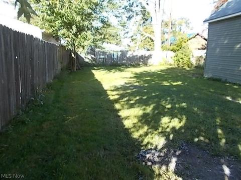 121 Warren Ave, Elyria, OH 44035 photo 6