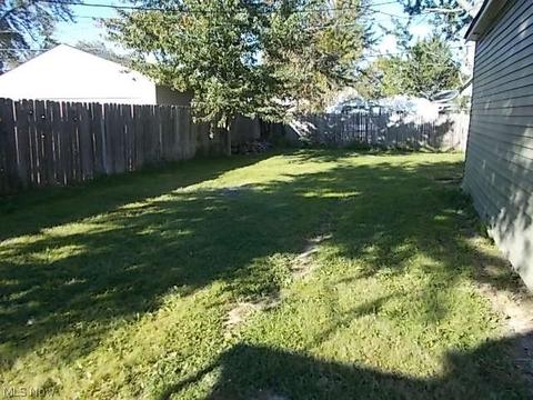 121 Warren Ave, Elyria, OH 44035 photo 5