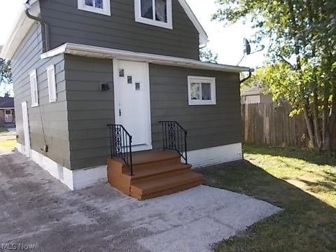 121 Warren Ave, Elyria, OH 44035 photo 8
