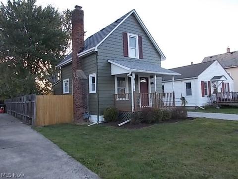 121 Warren Ave, Elyria, OH 44035 photo 3