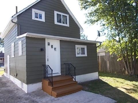 121 Warren Ave, Elyria, OH 44035 photo 9