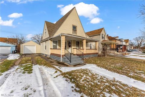 1961 E 29th St, Lorain, OH 44055 photo 2