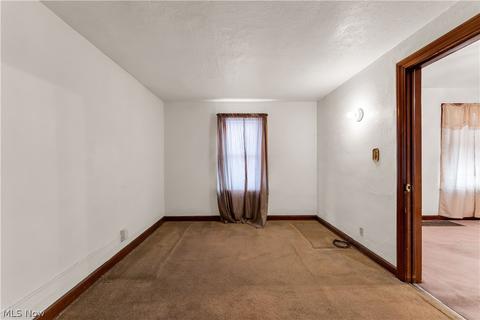 1961 E 29th St, Lorain, OH 44055 photo 16