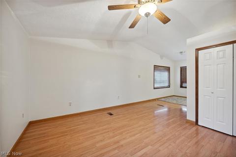 1038 E 21st St, Ashtabula, OH 44004 photo 19