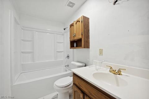 1038 E 21st St, Ashtabula, OH 44004 photo 32