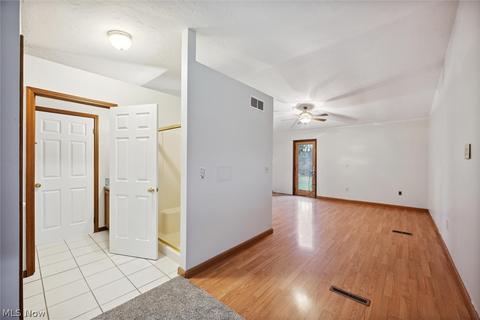 1038 E 21st St, Ashtabula, OH 44004 photo 18