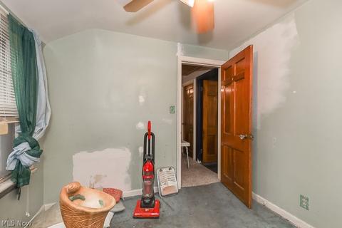 18219 Libby Rd, Maple Heights, OH 44137 photo 14
