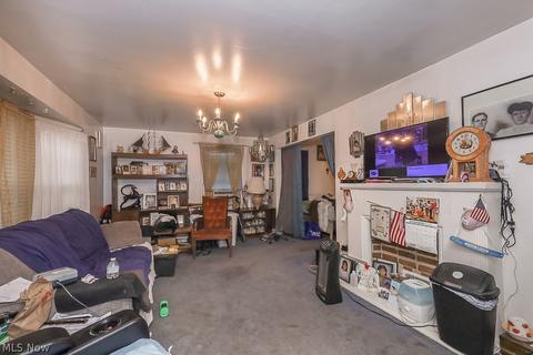 18219 Libby Rd, Maple Heights, OH 44137 photo 9