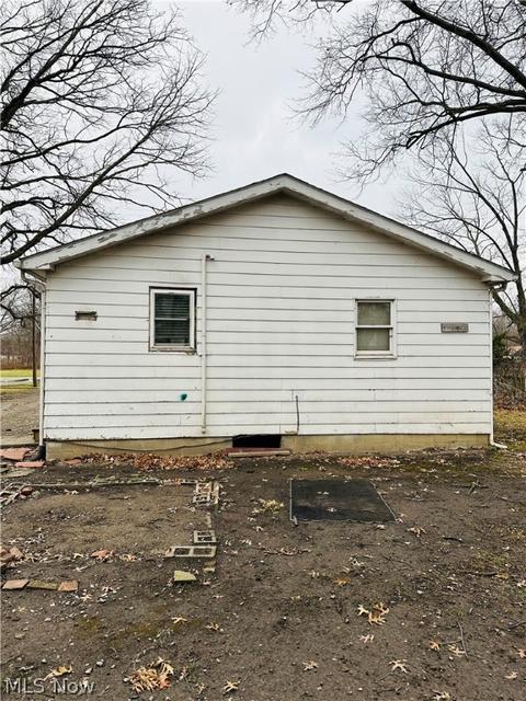 1311 E 36th Ave, Lorain, OH 44055 photo 4