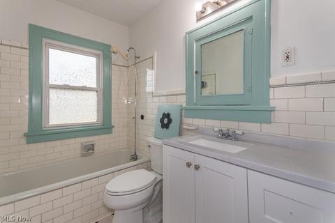 141 E 216th St, Euclid, OH 44123 photo 24