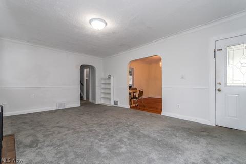 141 E 216th St, Euclid, OH 44123 photo 12