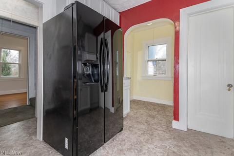 141 E 216th St, Euclid, OH 44123 photo 7