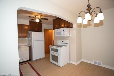 86 Renee Dr, Struthers, OH 44471 photo 14